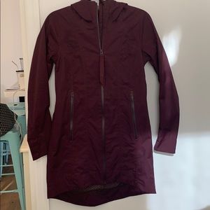 Lululemon raincoat